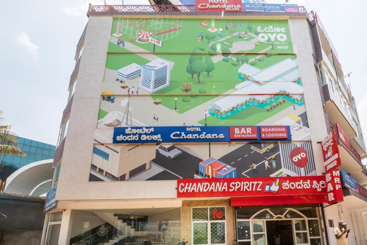Oyo 16123 Chandana Deluxe Bangalore Exteriör bild